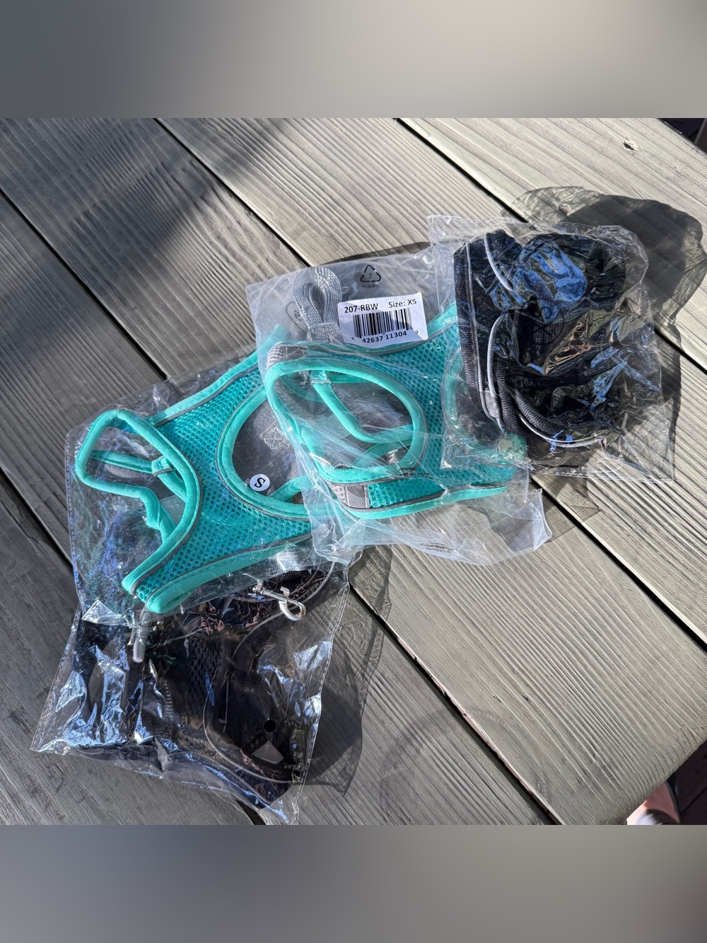 4 New Stimuli Cat Mesh Pet Harness with 2 Matching Leashes